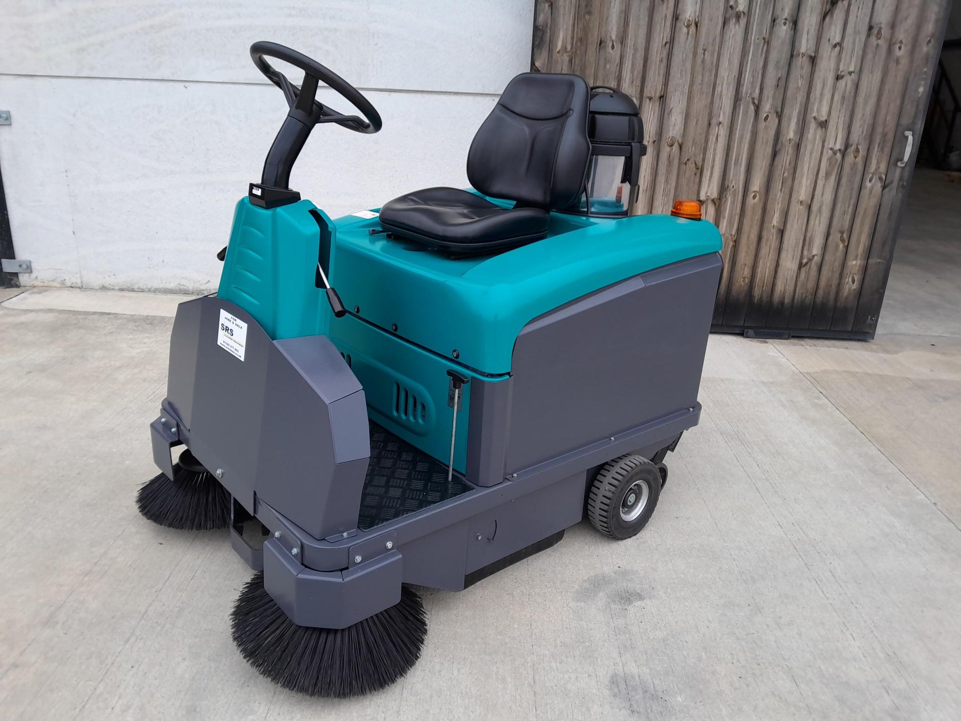 Rider Sweeper (Ex-Hire)