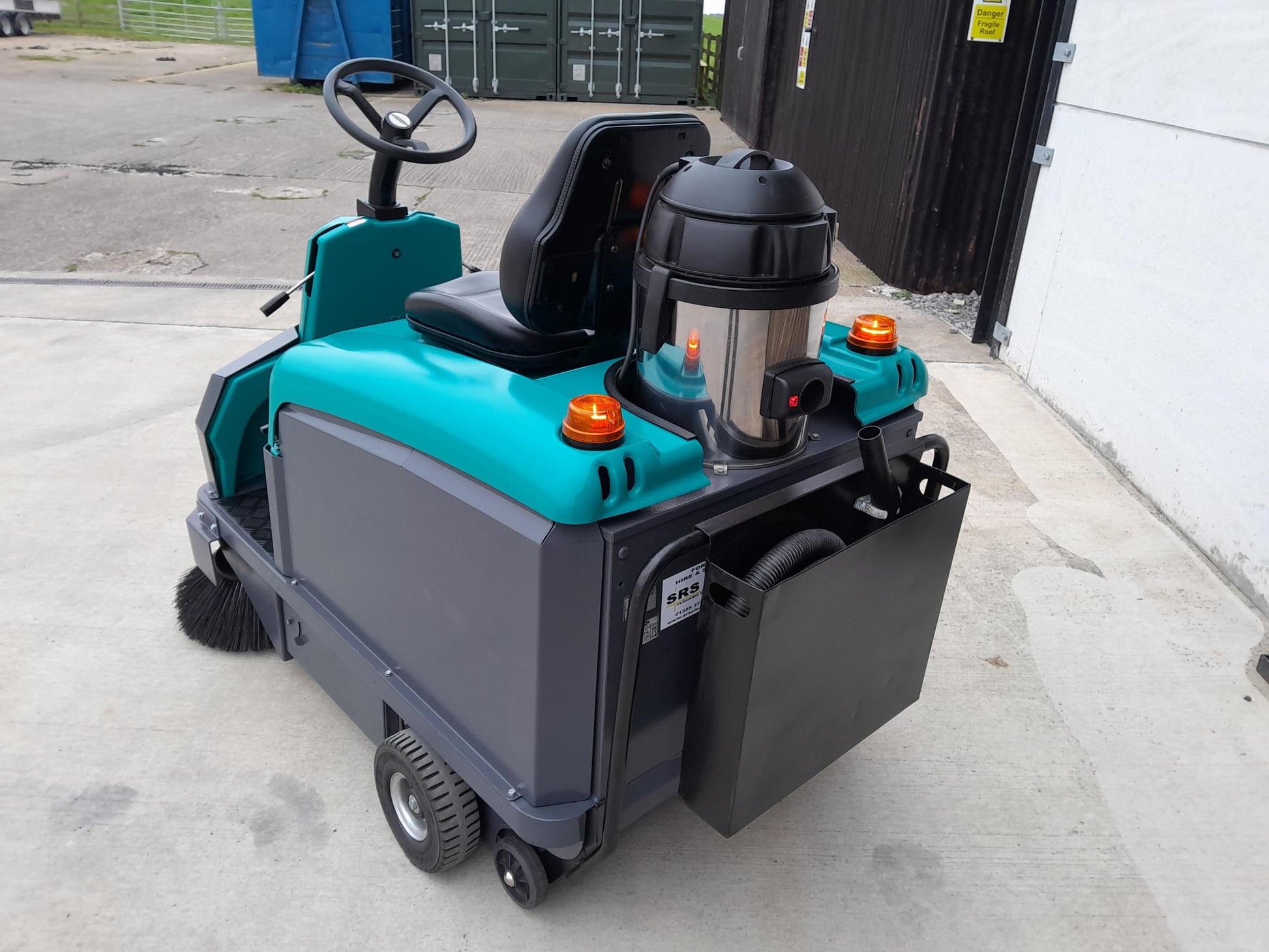 Rider Sweeper (Ex-Hire)